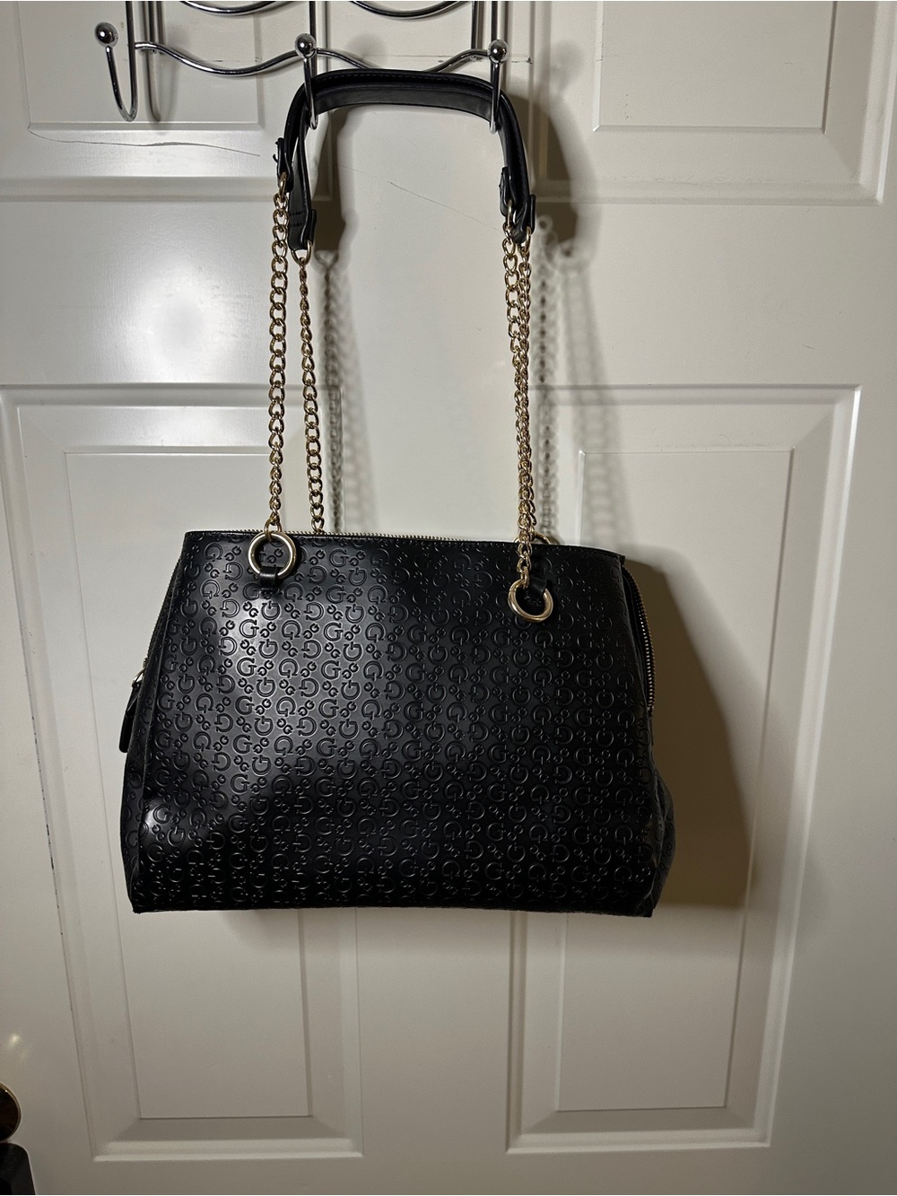 GUESS purse - Picture 3 of 13